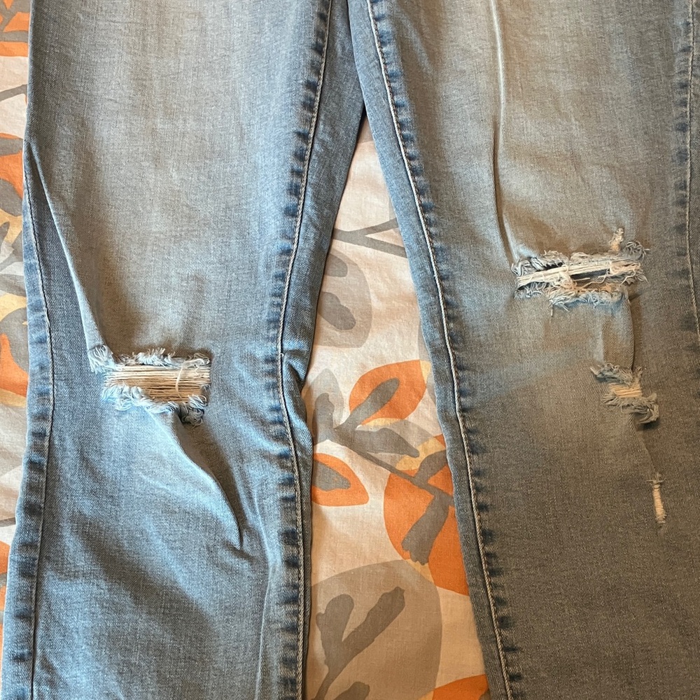 Kendall & Kylie Sky Blue Ankle Jeans - Size 7x28 - Picture 5 of 12